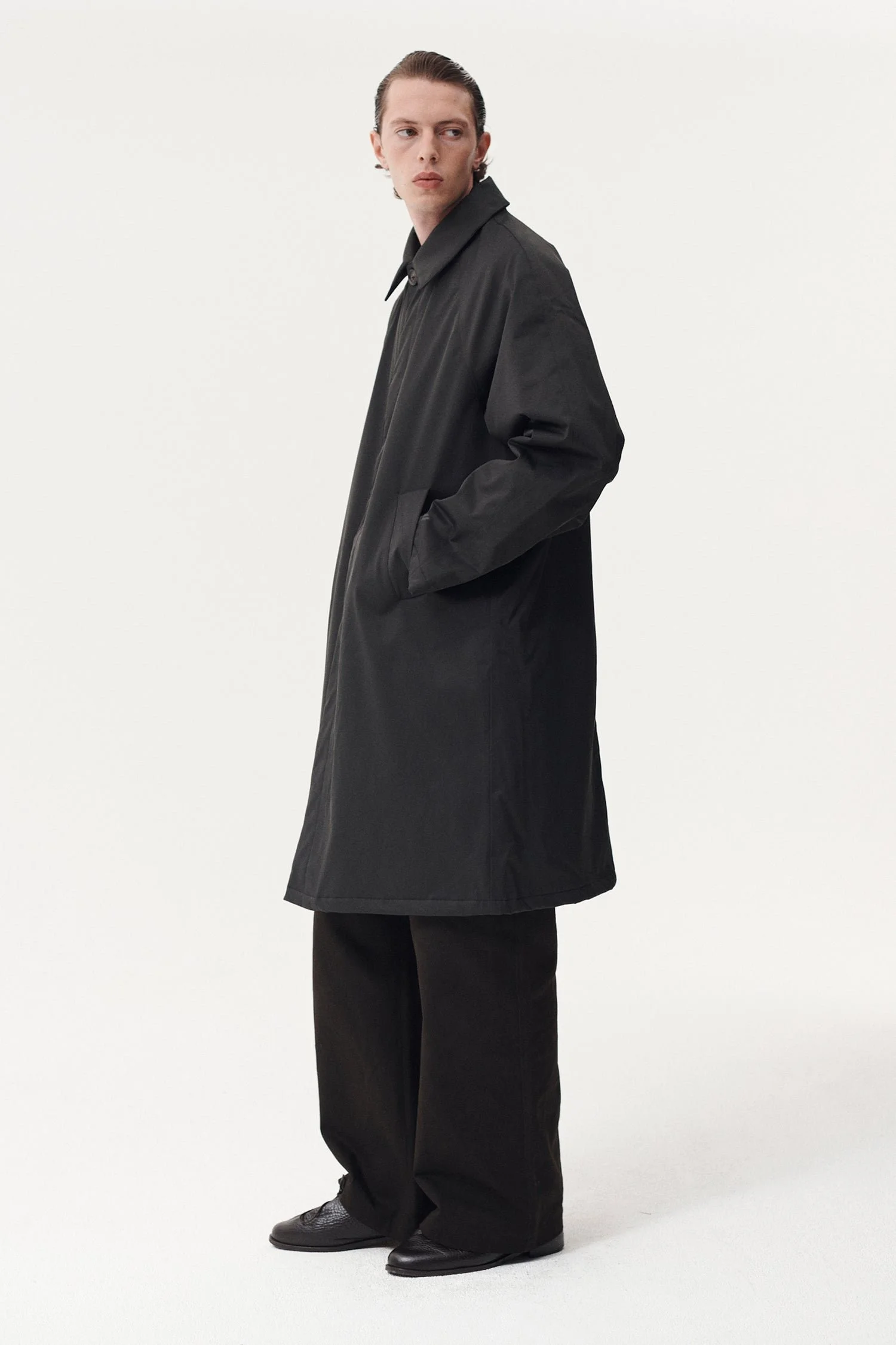 AW26_020_JOBACARCOATNINSPINBLACK_0008.jpg