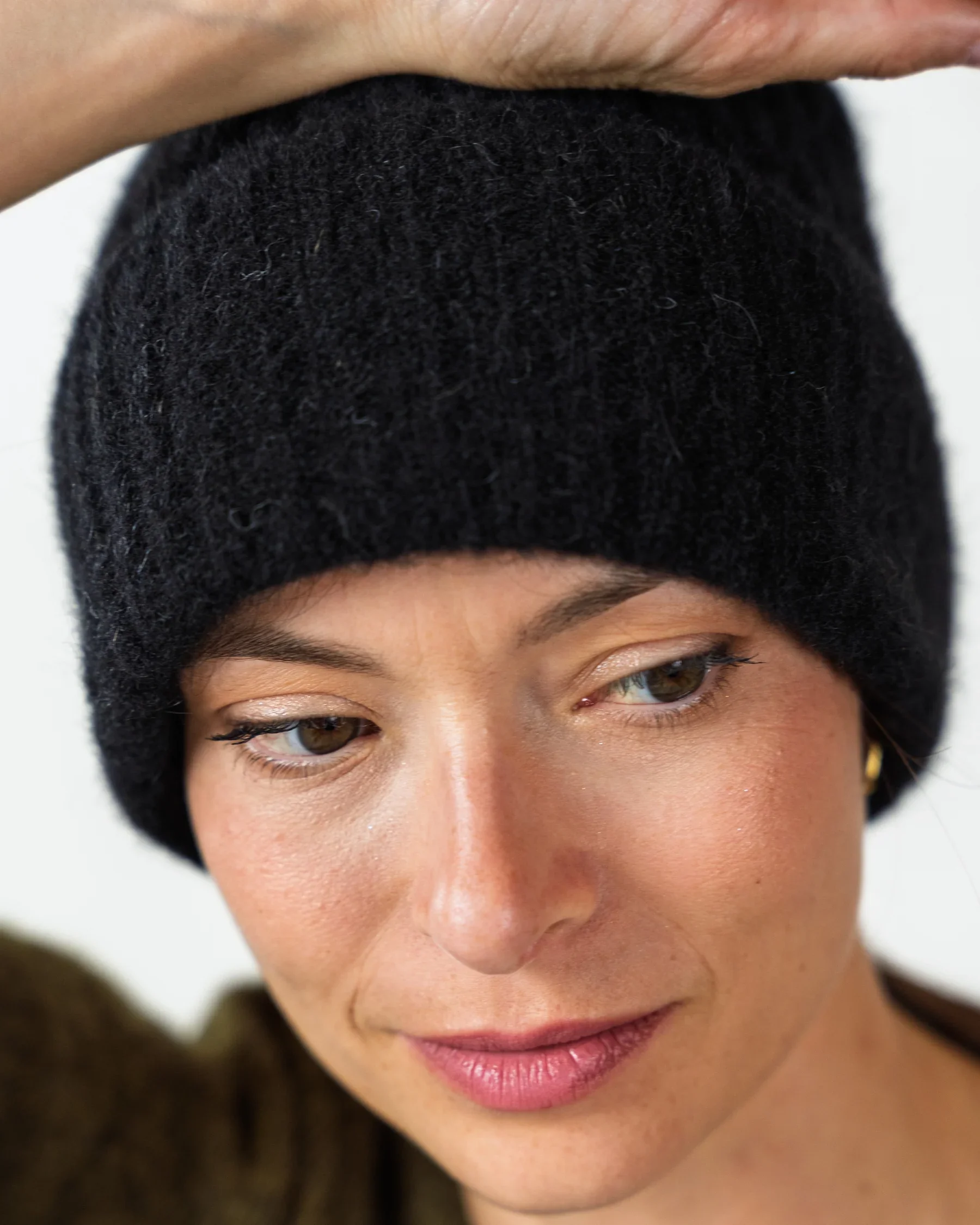 Bonnet Axelle Noir Cézembre – Alpaga et Laine Mérinos | Twins Paris