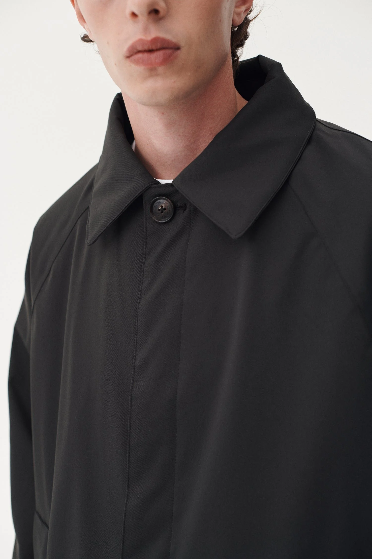 AW26_020_JOBACARCOATNINSPINBLACK_0025.jpg