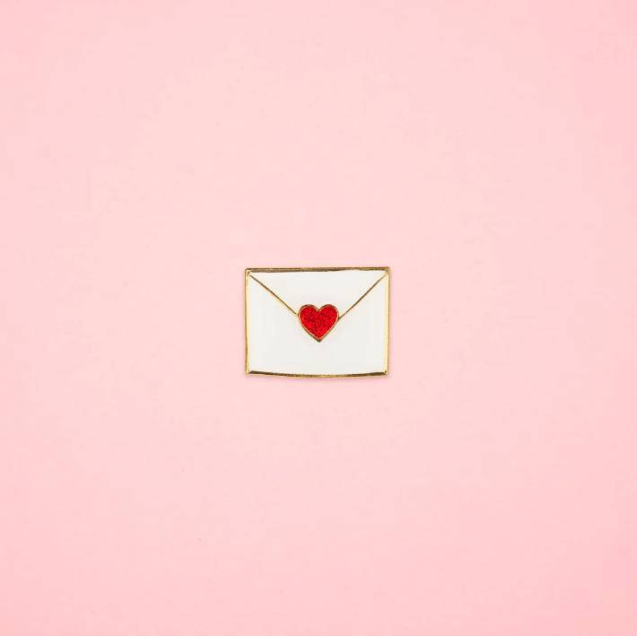 Pin’s Enveloppe cœur pailleté | Twins Concept Store