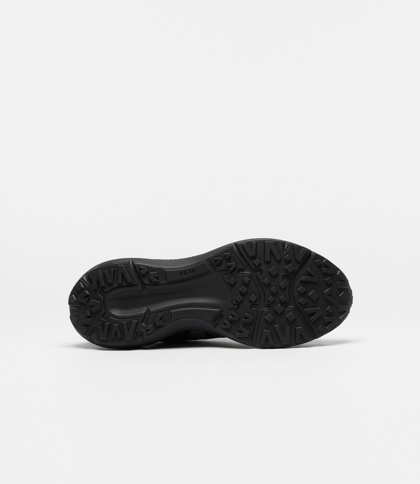 Chaussures de running VEJA Condor 3 Off-Road Ripstop Eagle Black, baskets noires en polyester recyclé avec semelle tout-terrain et deux paires de lacets vert et violet, fabriquées au Brésil