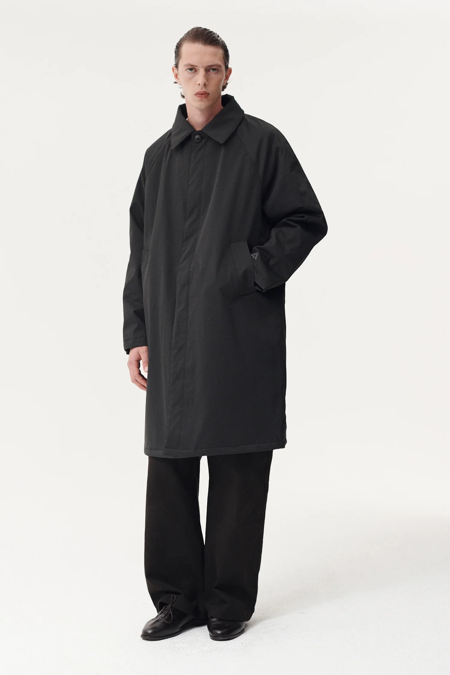 AW26_020_JOBACARCOATNINSPINBLACK_0006.jpg.webp
