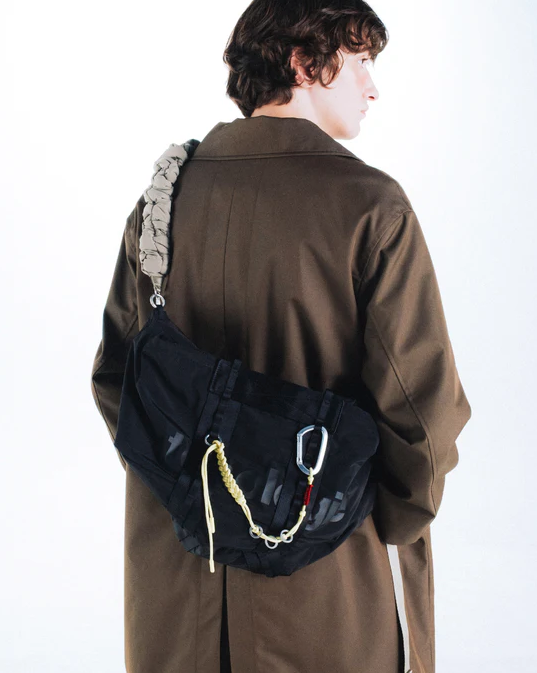 Summit Duffle Medium Topologie black 26L | Twins Concept Store