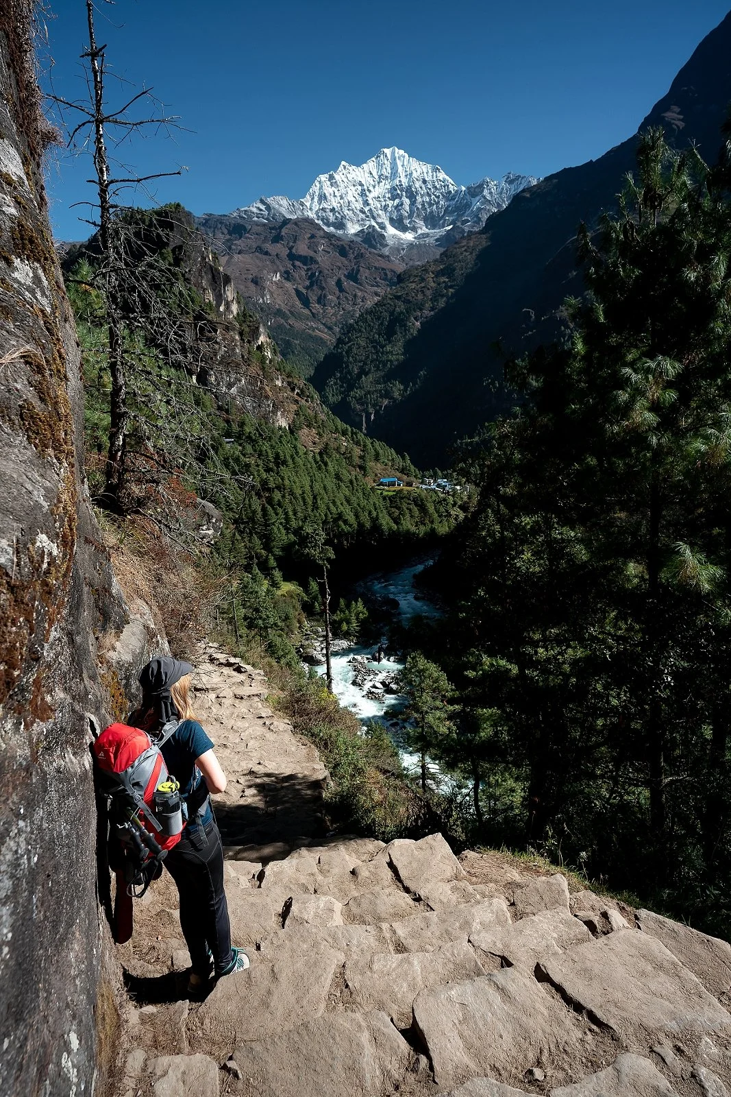 Trek to Phakding