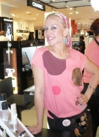 Makeup Artist Liezl Leach on the MAC counter 2009