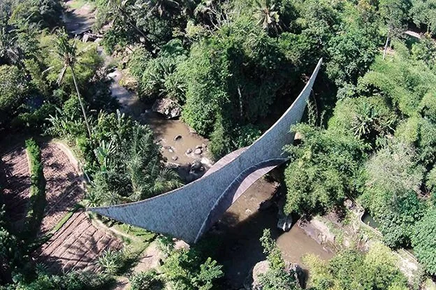 Millennium Bridge Leading to the Campus I Photo - IBUKU
