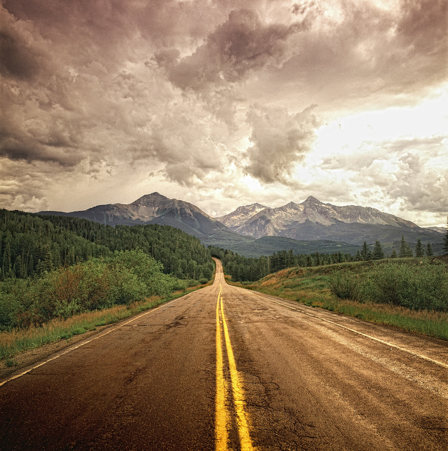 008_054_Land_COLORADO ROAD COL.jpg