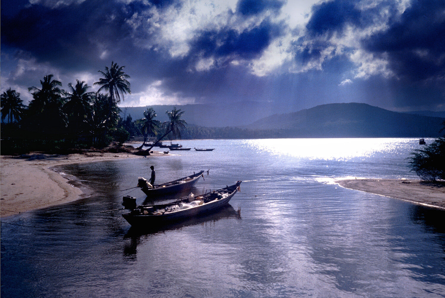 034_034_Land_BOATS THAILAND BLUE.jpg