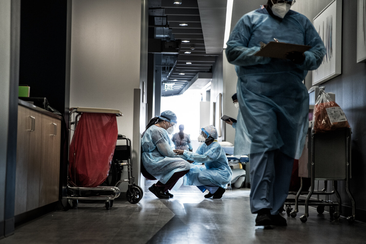 BPD2_HCA_Healthcare_Day2_Corridor-1_0026-comp-desat.jpg