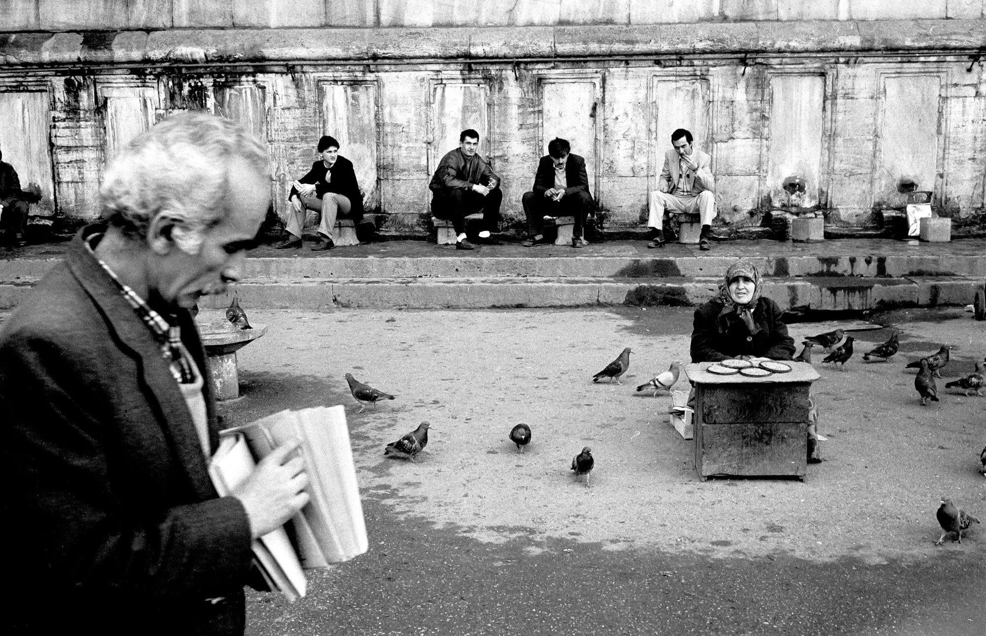 Man with book Istanbul.jpg
