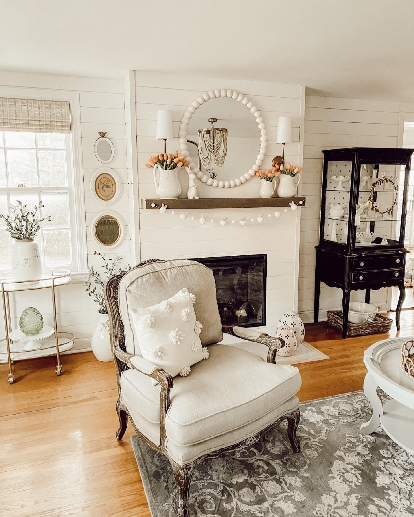 A sweet and simple caption for a sweet and simple view! Hope your Wednesday was a good one! #livingroomdecor #livingroom #seasonaldecor #springdecor #easterdecor #pastels #softcolors #neutralpalette #bhghome #betterhomesandgardens #cottagesandbungalo