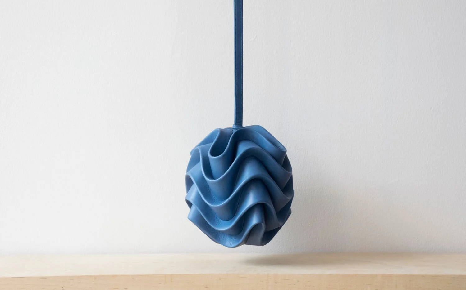 blue-pom-3.jpg