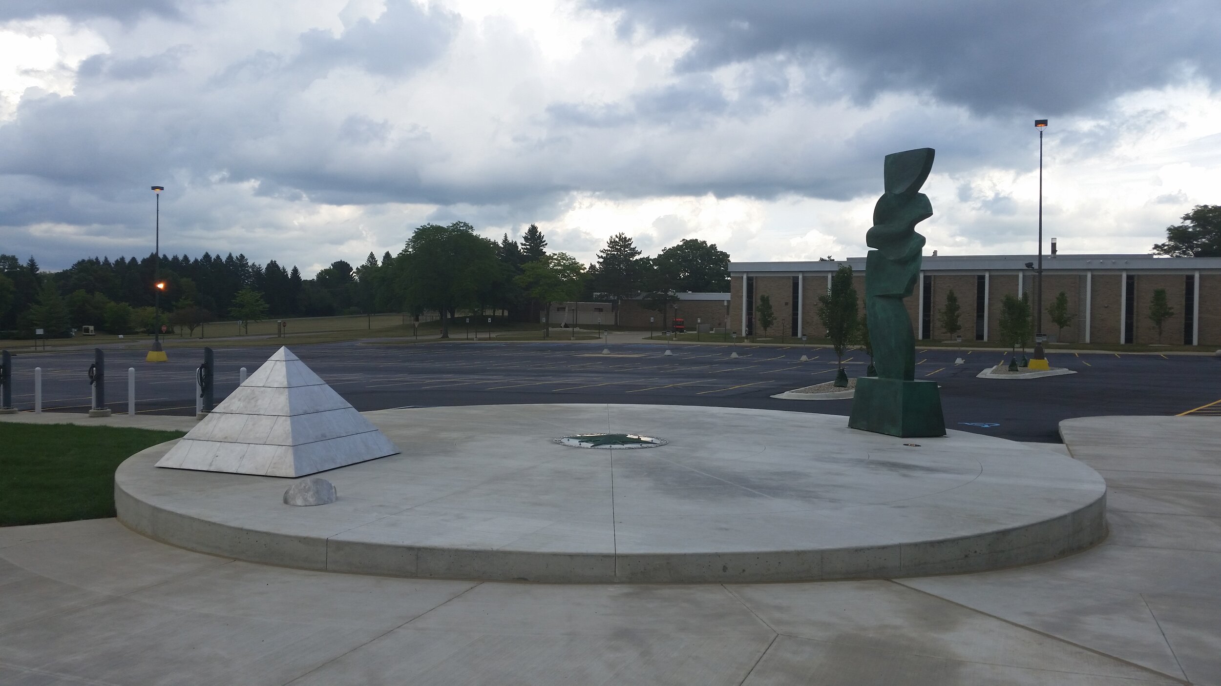 Alumni Mall Sculpture