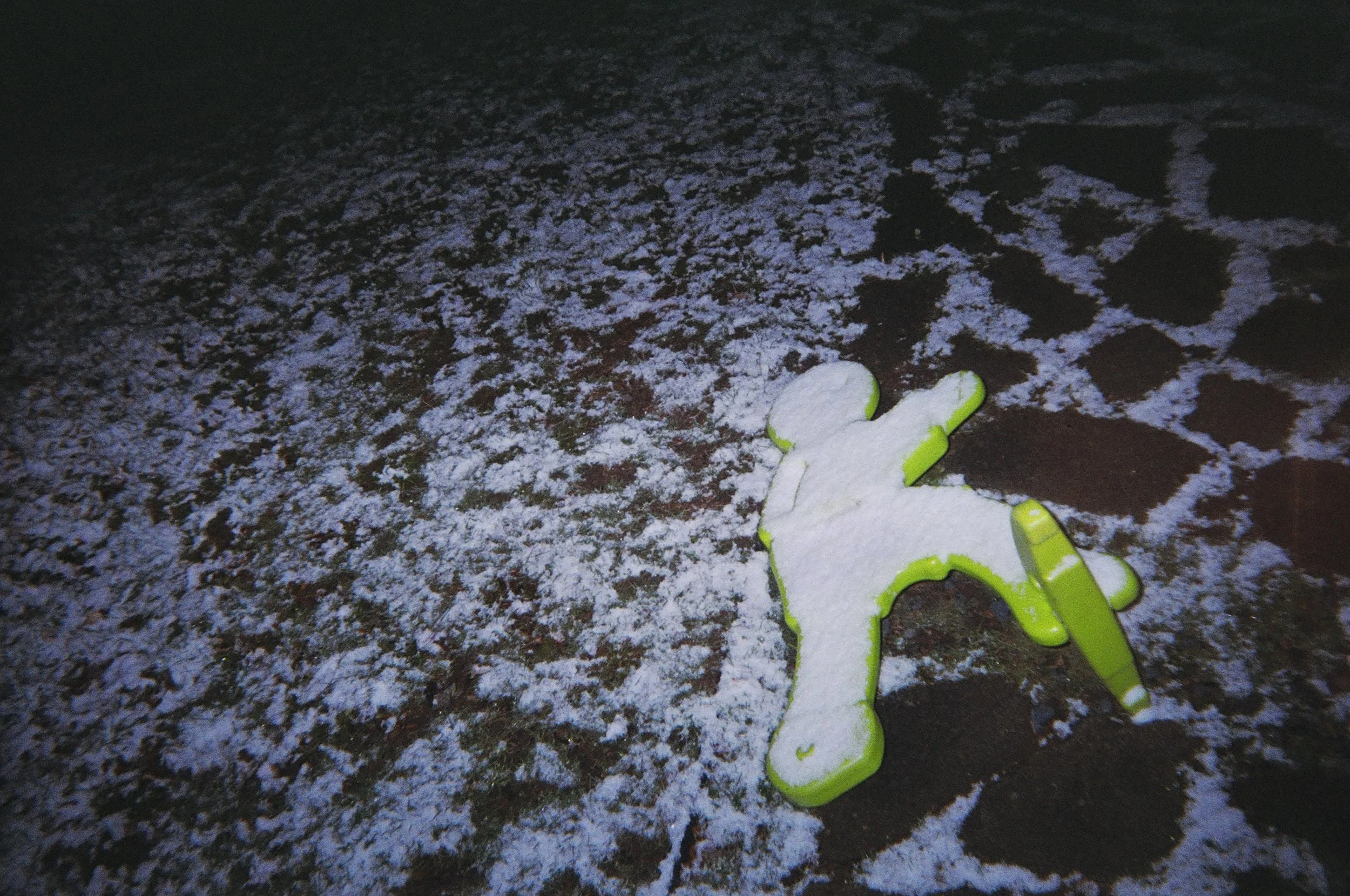 Slow children in snow.JPG