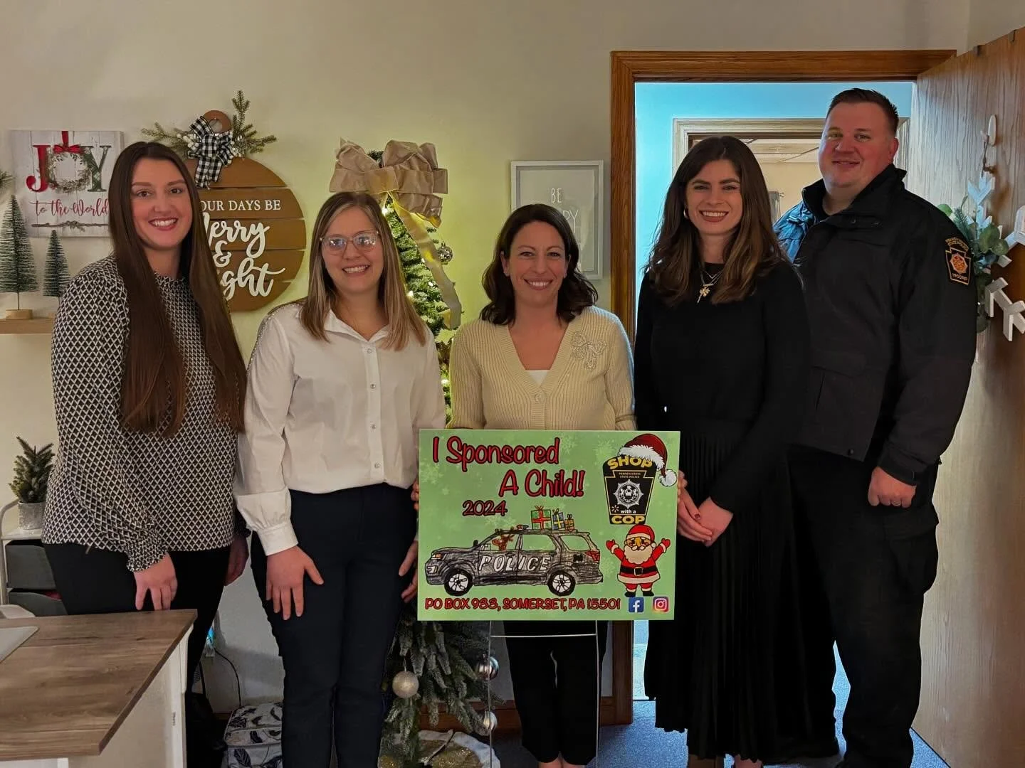We love supporting Somerset&rsquo;s Shop with a Cop! ❤️🎄👮&zwj;♀️🎁
#shopwithacop #shopwithapurpose