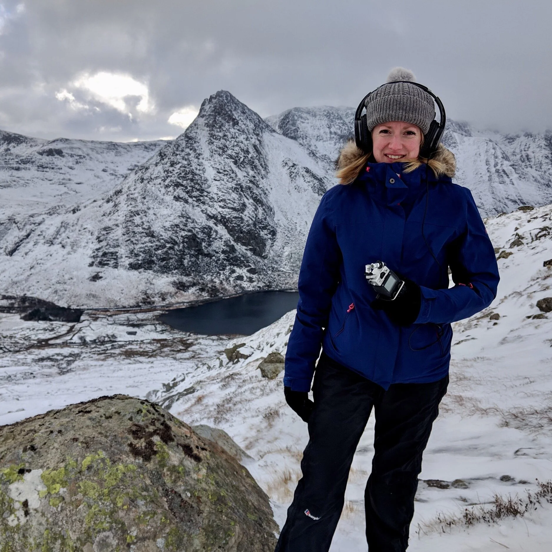 Liv in Snowdonia snow.jpg