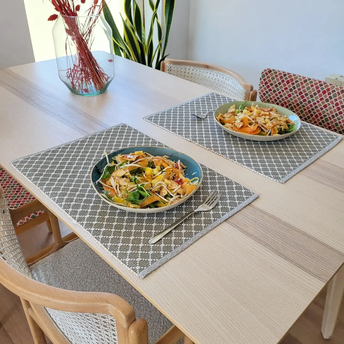 Since my last post I've:
✨️ finished a renovation
🏡 moved house
🪑bought these amazing chairs
🍜replaced the last remaining ikea dinnerware items at home with a set of hand-built bowls 

Nice to be back! 👋