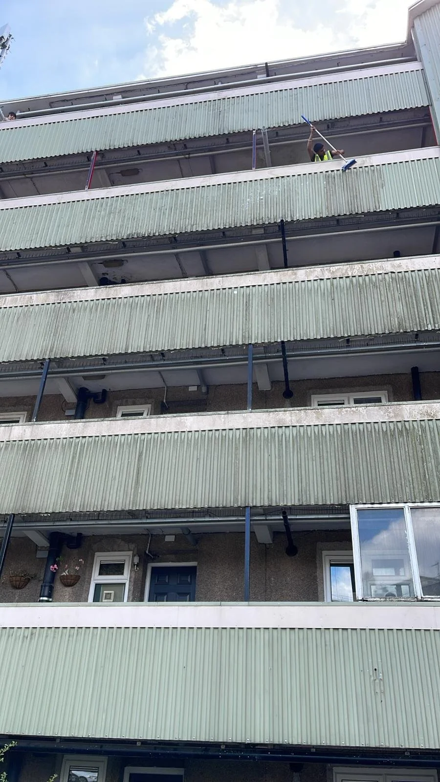 Jet washing cladding