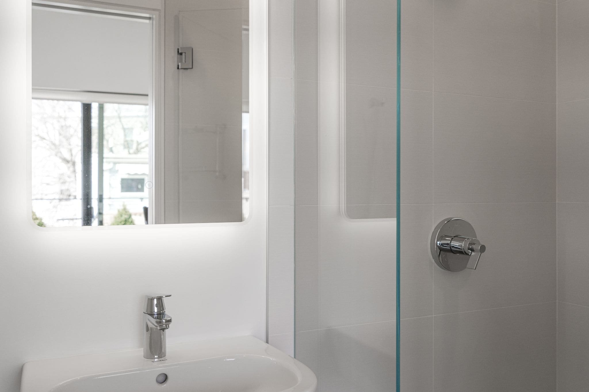 Bathroom & Interior Details: Artisans interior photography