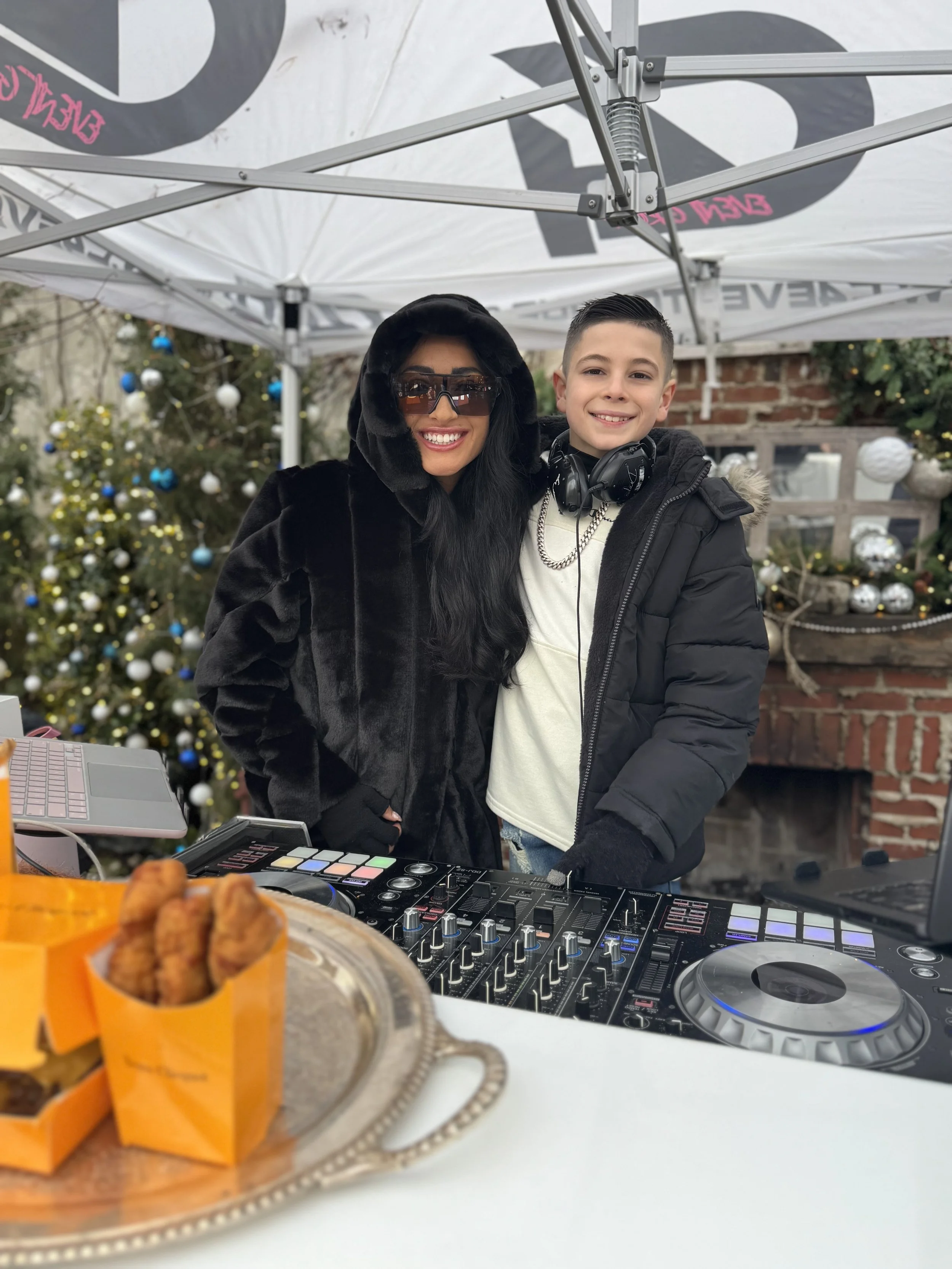 DJ SABES @ APRES SKI 2026 2.jpg