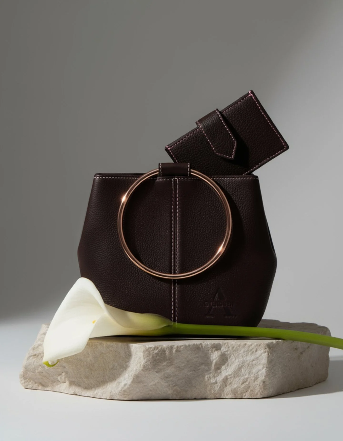 Crafted by Hand, Imagined by AI

Made in Germany by hand &mdash; each Alexandra Svendsen bag carries the quiet precision of local craftsmanship and the strength of enduring design.

A study in craftsmanship and contrast &mdash; where AI imagery meets