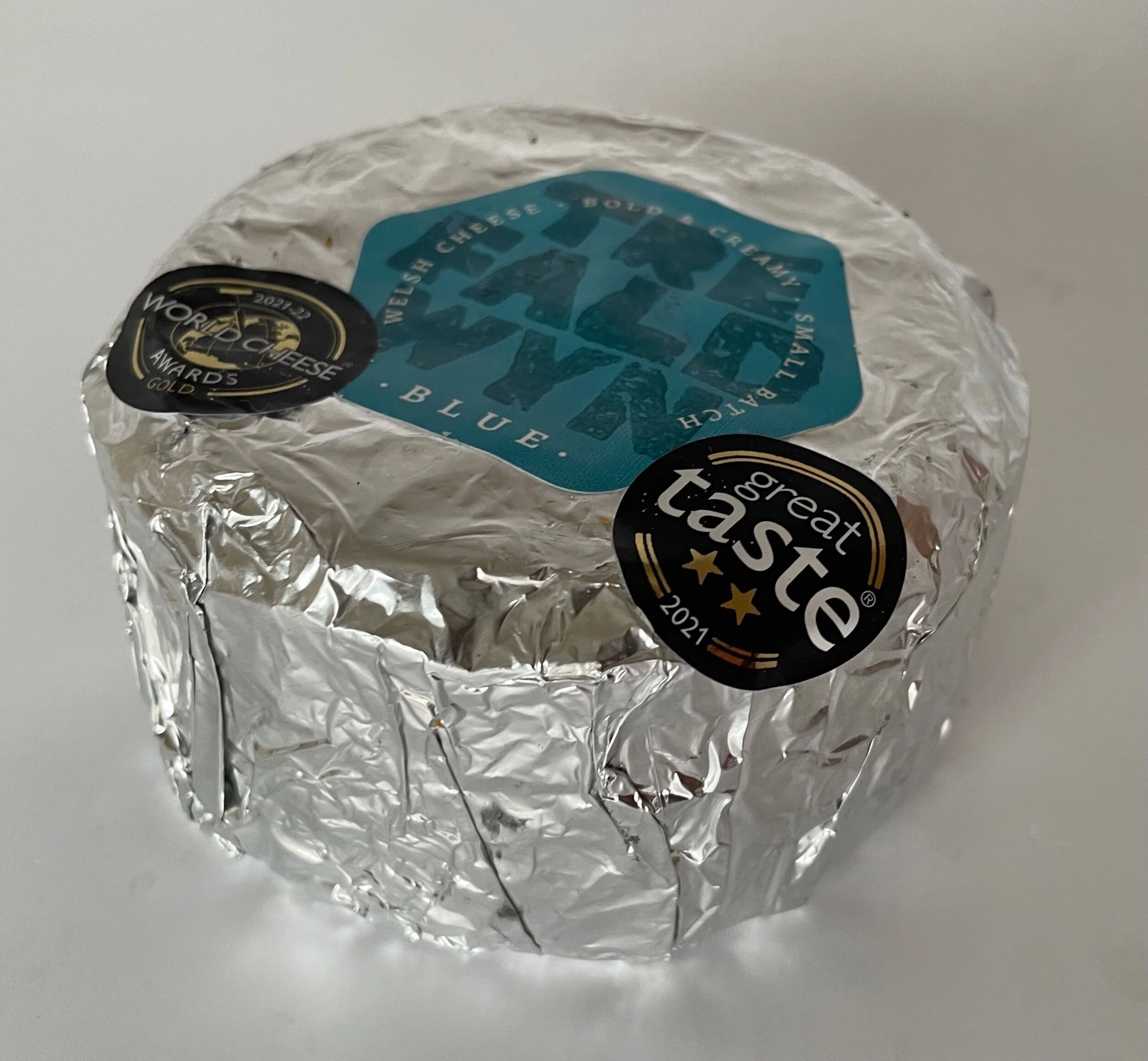 Trefaldwyn Blue Mini Truckle   (Approx. 225g)