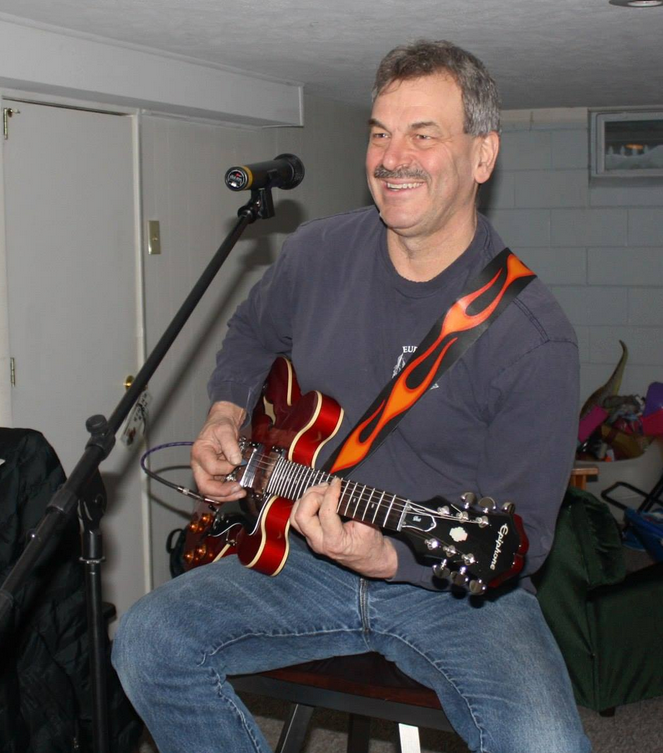 Sunday Music - Tom Udell 