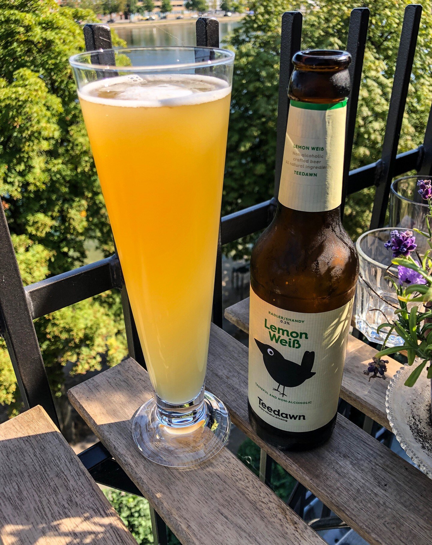 The Danish weather suits perfect for Lemon Wei&szlig;, the most perfected non-alcoholic Radler, brewed on Bavarian Castle Wheat beer and natural Citrus lemonade. Enjoy. 
#lemonwei&szlig; #lemonweisse #radler #nonalcoholic
