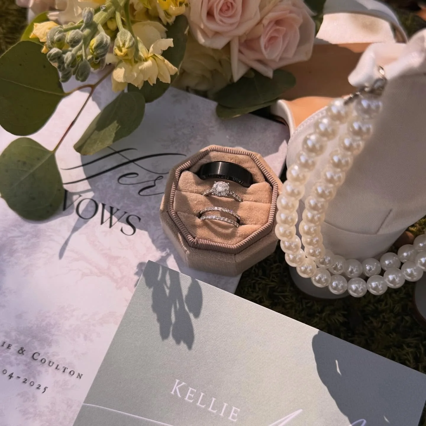 It&rsquo;s all about the details! 💍🌸