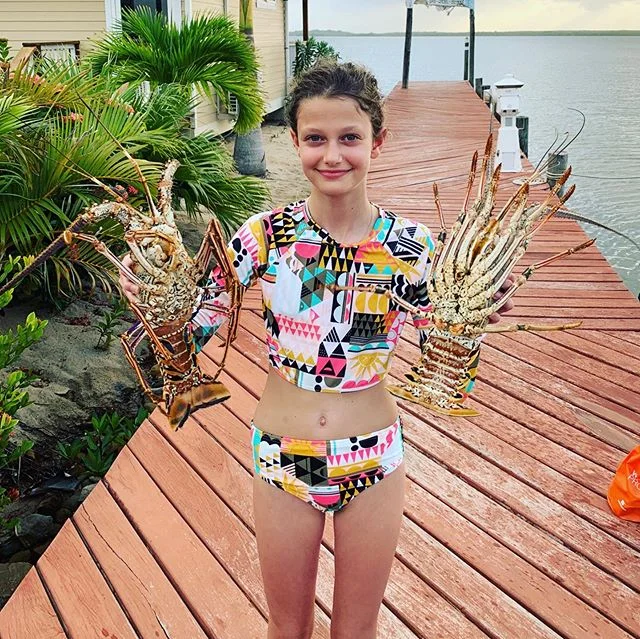 Family lobster fishing!
#fishronin
-
.
.
.
#placencia #belize #placenciabelize #snorkeling #familyvacation #travelkids #familyadventure #caribbean #lobster #lobsterfishing #caribbeanvacation