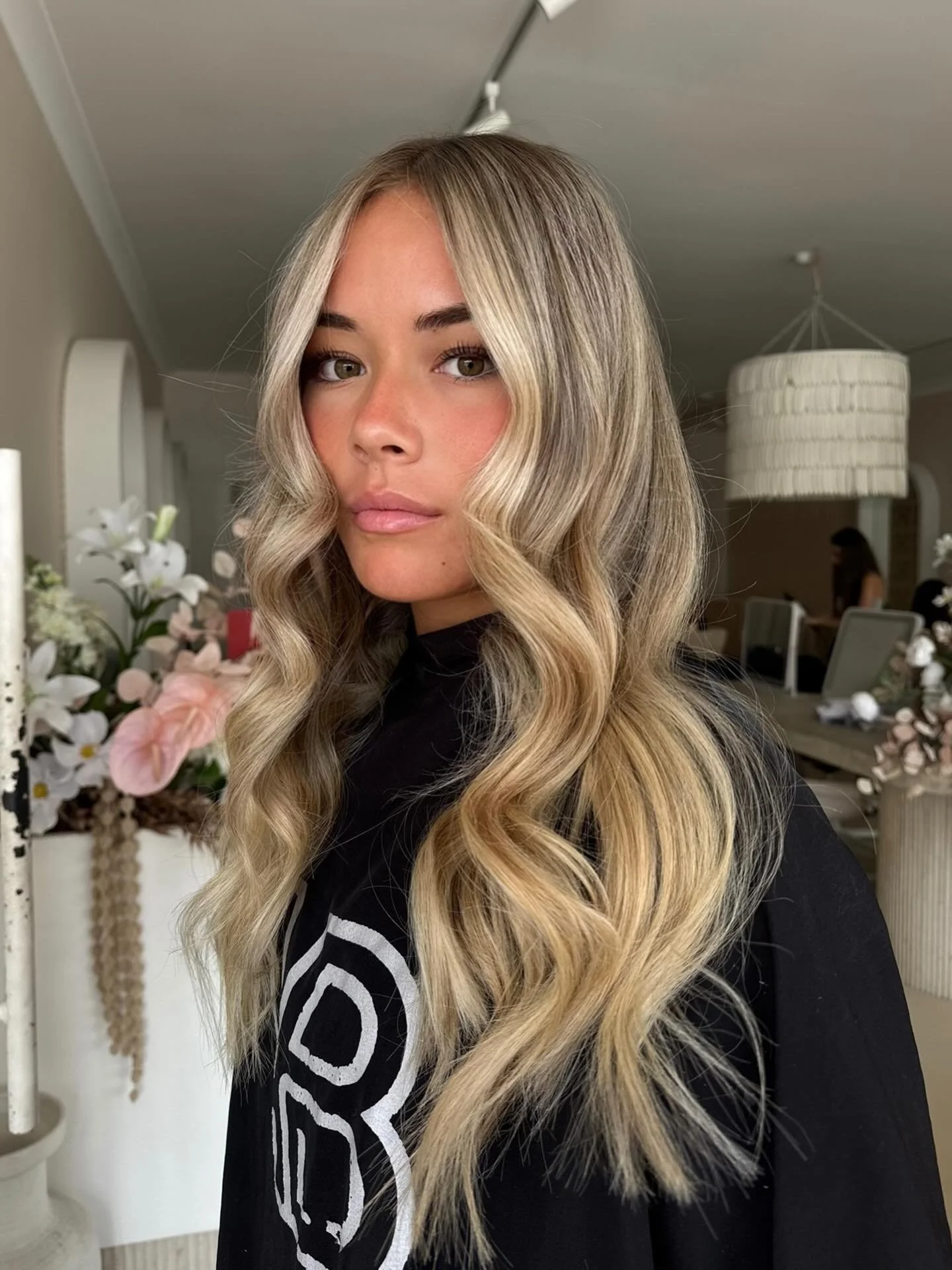 Talk about BARBIE 🎀 @emma_theyoungblondesalon 

I could stare at these pictures all day! 

Emma is now a senior but still has some mid week promotions available! 

Limited availability, Book online 24/7 🤎