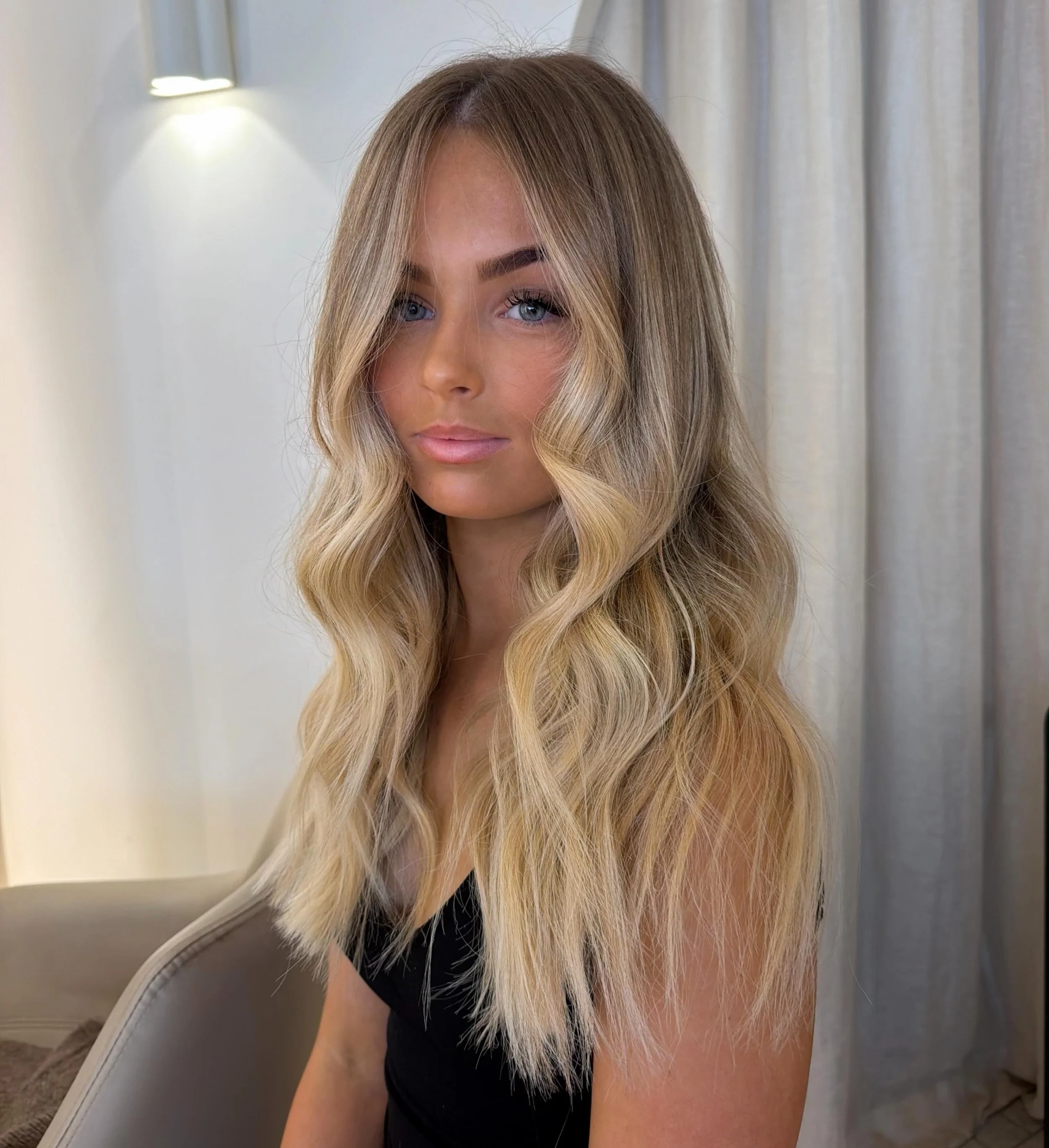 Another day&hellip; Another YB transformation 🪄 

@soph_theyoungblondesalon Creating seamless but HIGH impact blondes 🔥 

Who&rsquo;s next?
