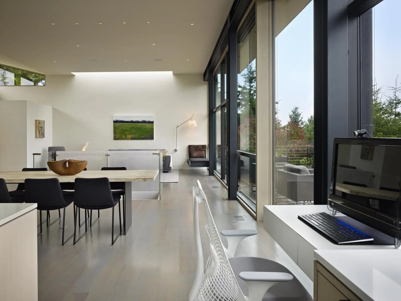 hillside modern gallery dining view