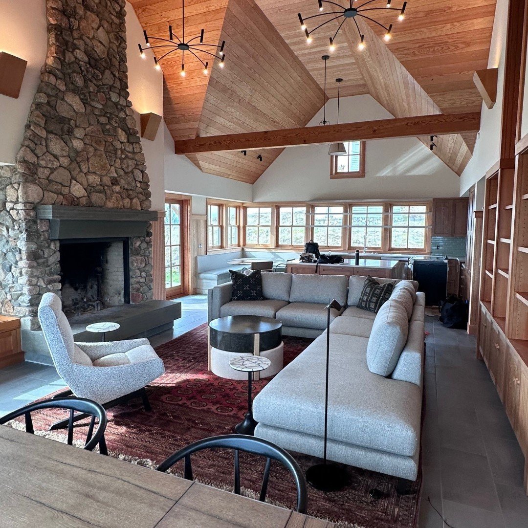 Our remodel to a Thomas Bosworth-designed cabin recently wrapped up and @NBDesignGroup installed the furnishings, making the interior sing! The living space was transformed with a small gabled addition to expand the kitchen, a new layout, and all new