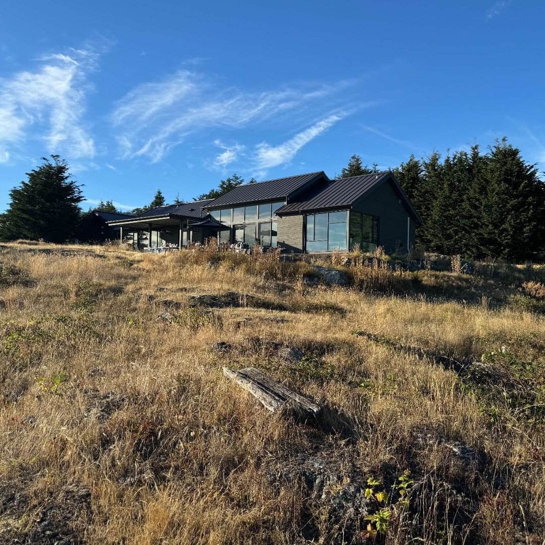 Spectacular light at our recently completed San Juan Island residence with @thomasfragnoli and @massuccowarner. Stay tuned for photos by @andrew.giammarco

#deforestarchitects #deforestarchitectsgreatprojectsanywhere #deforestarchitectsruralretreats