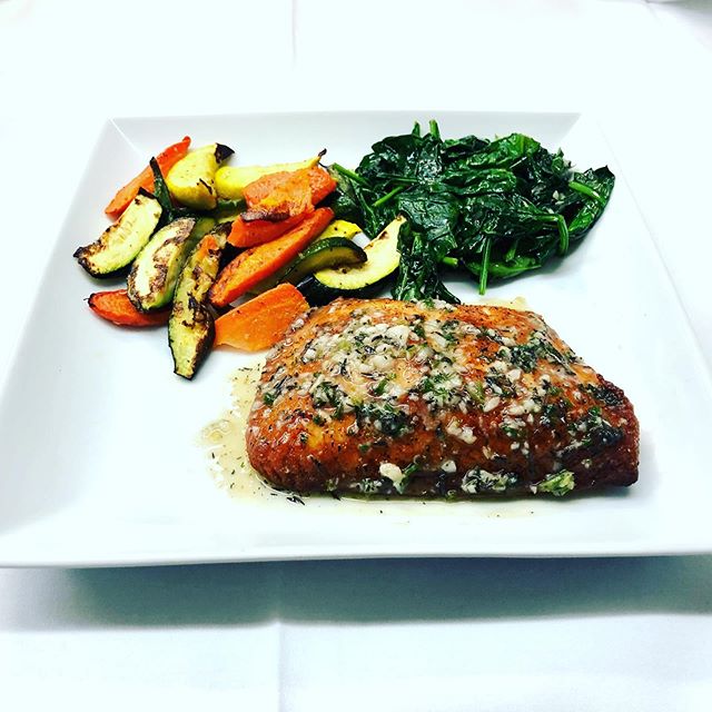 Healthy dish: RIVIERA SALMON FILET, Baked Salmon Filet, with Tartar Sauce, served with saut&eacute;ed vegetables and steamed spinach