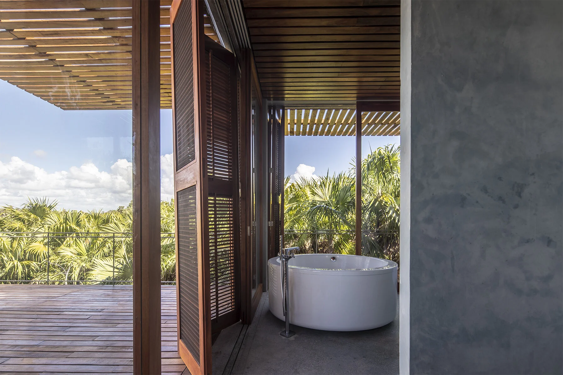 Full Service Beachfront Villa Rental Casa Bautista