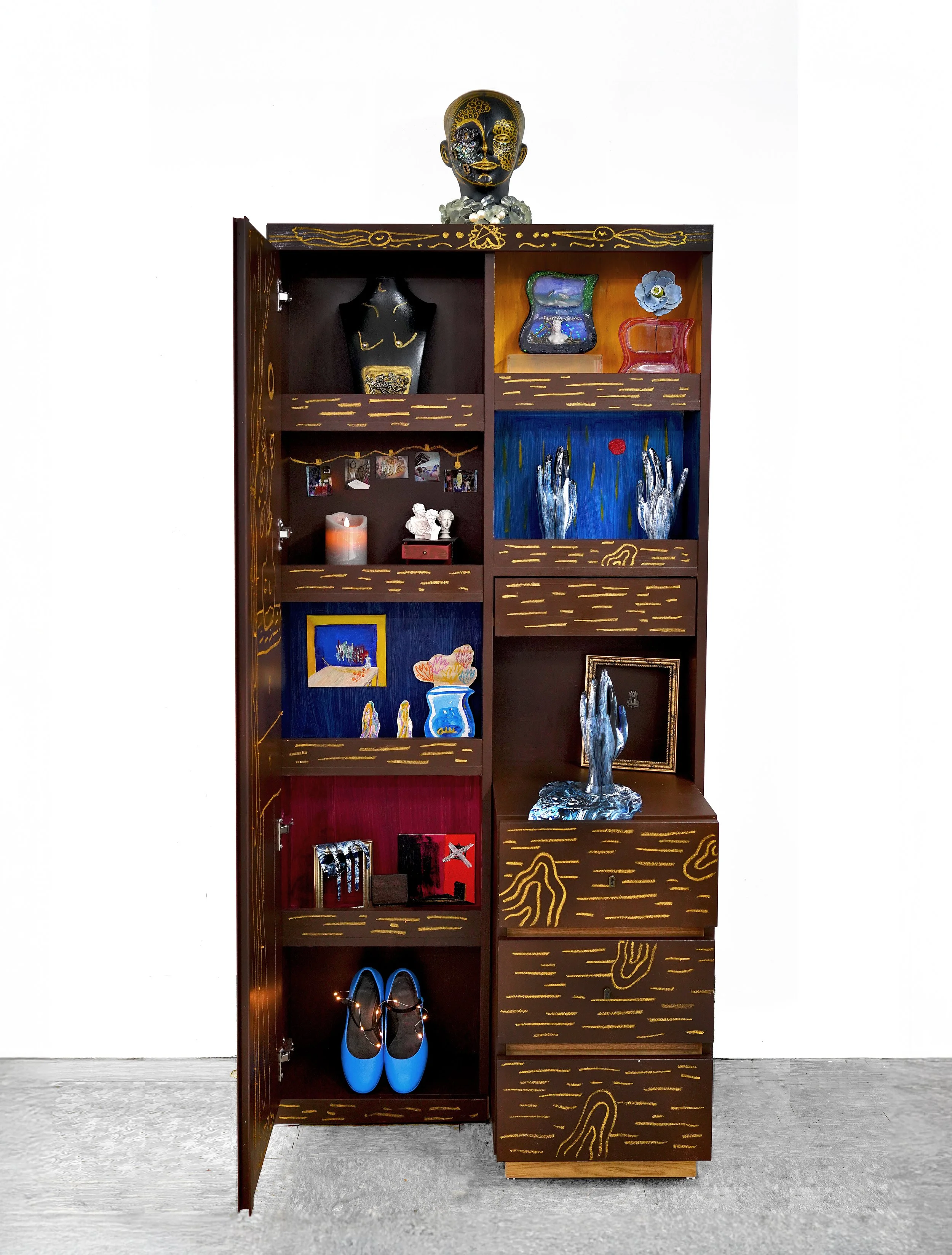 thedresser.jpg