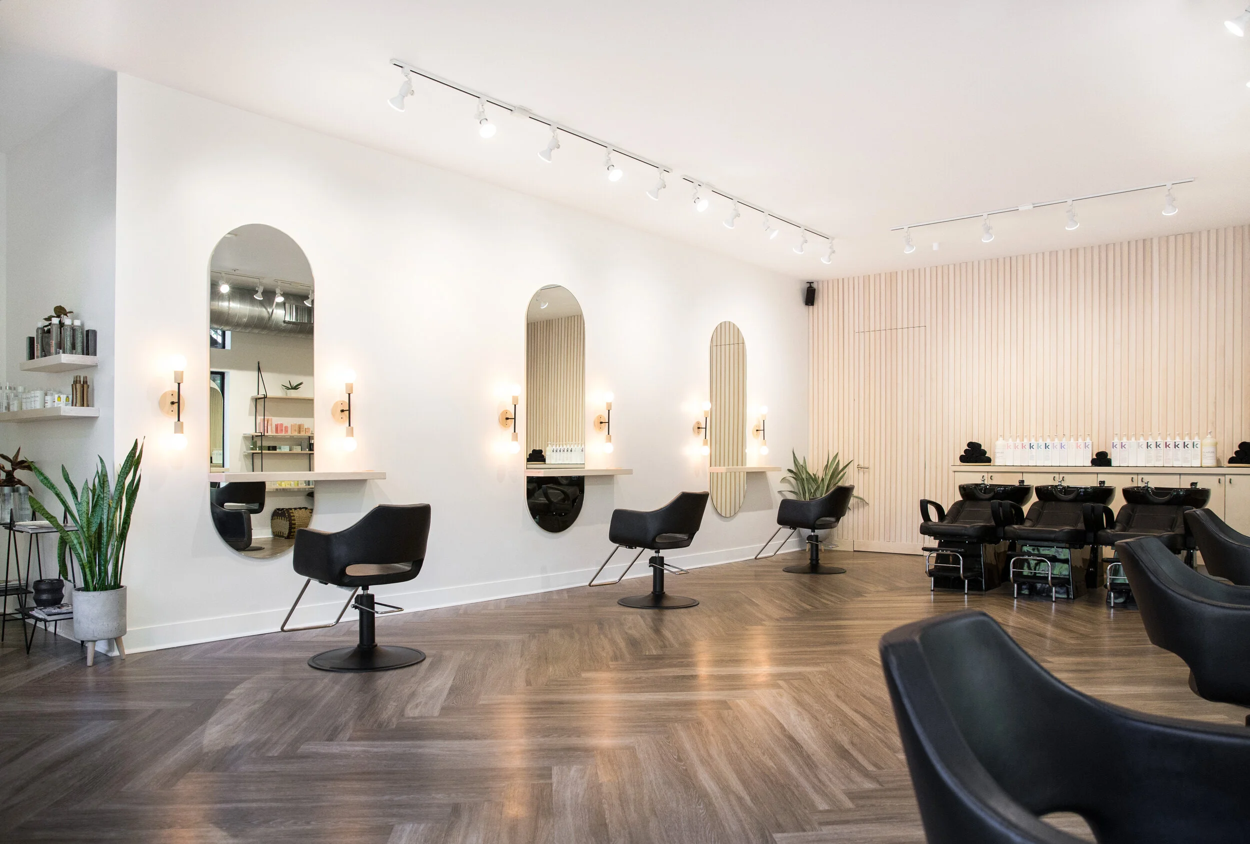 Salon Blac A Color Studio