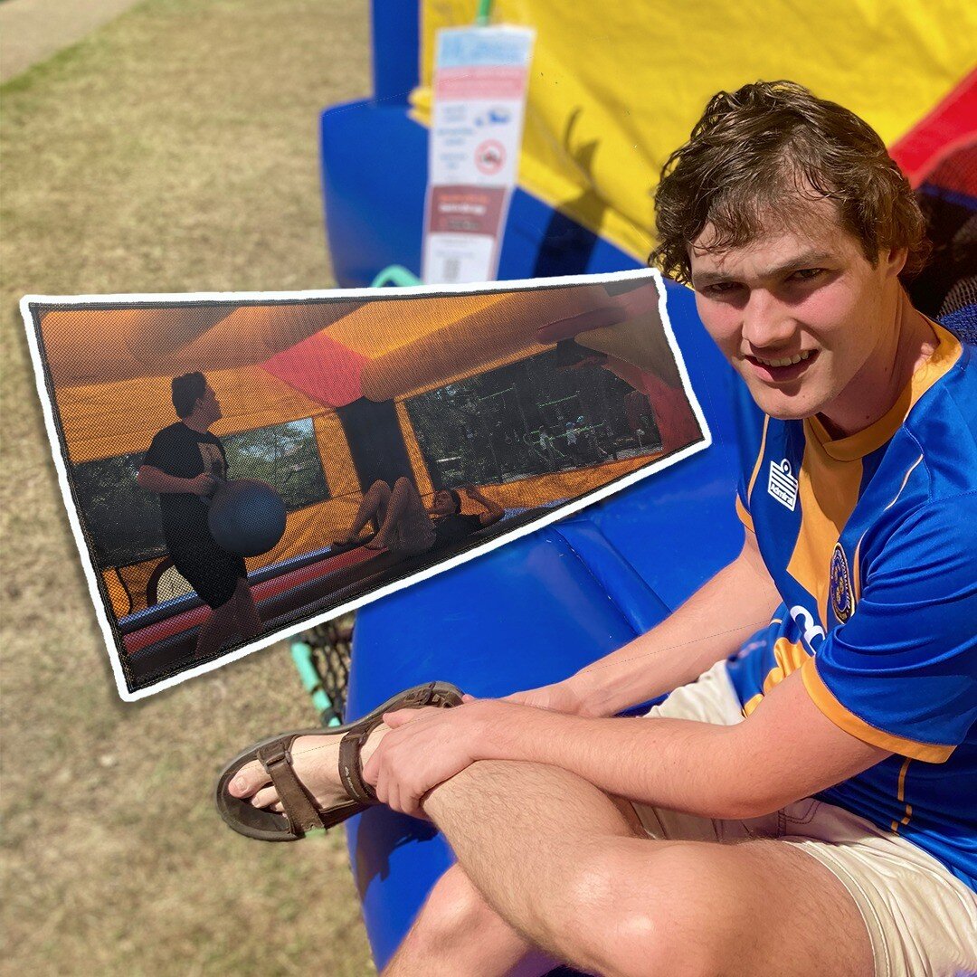 Chilling in the Jumping Castle between the day's therapeutic activities. 😁🤸&zwj;♀️

Check out our website for more info! Link in Bio

#autism #brisbane #wellness #ndis #holidays #asd #makingfriends #neurodiversity #therapy #fun