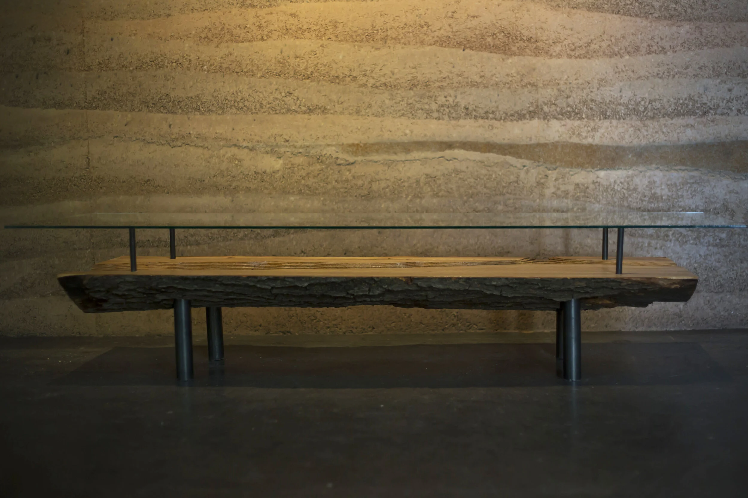 Ian_table_2.JPG