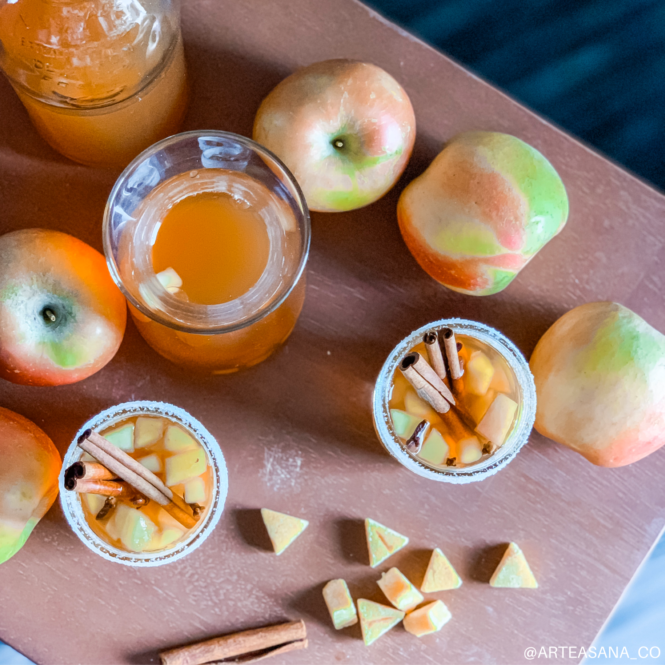 Specialty Tea-Infused Drinks: Festivi-Tea Apple Spice