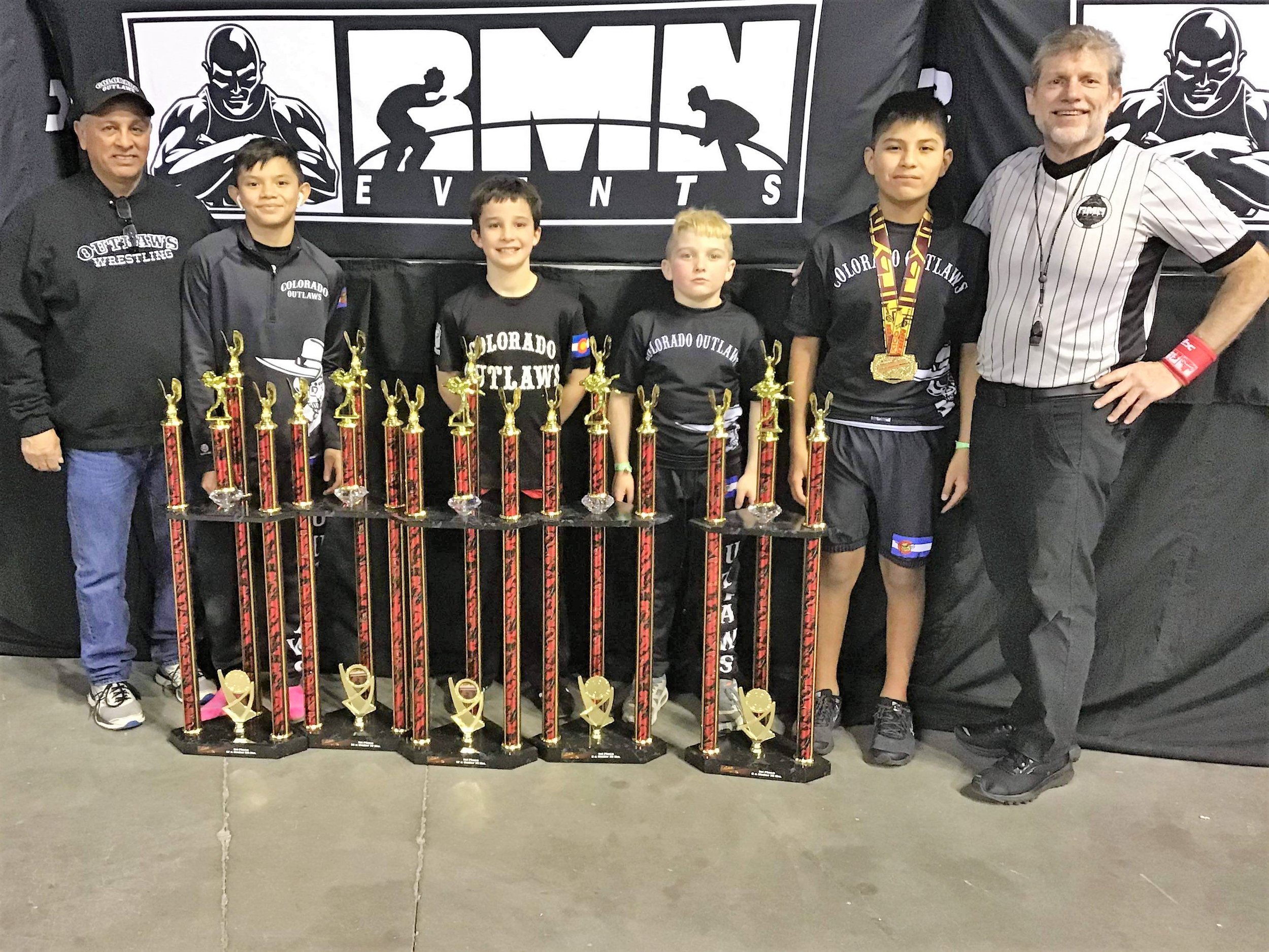 CO OUTLAWS, RMN NM Showdown Champs with Coach Arnie Gurule & RMN Head Ref Bill Barron - Hassin Maynes, Gage Chelewski, Teek Fritzlan, Jordyn Willie.jpeg