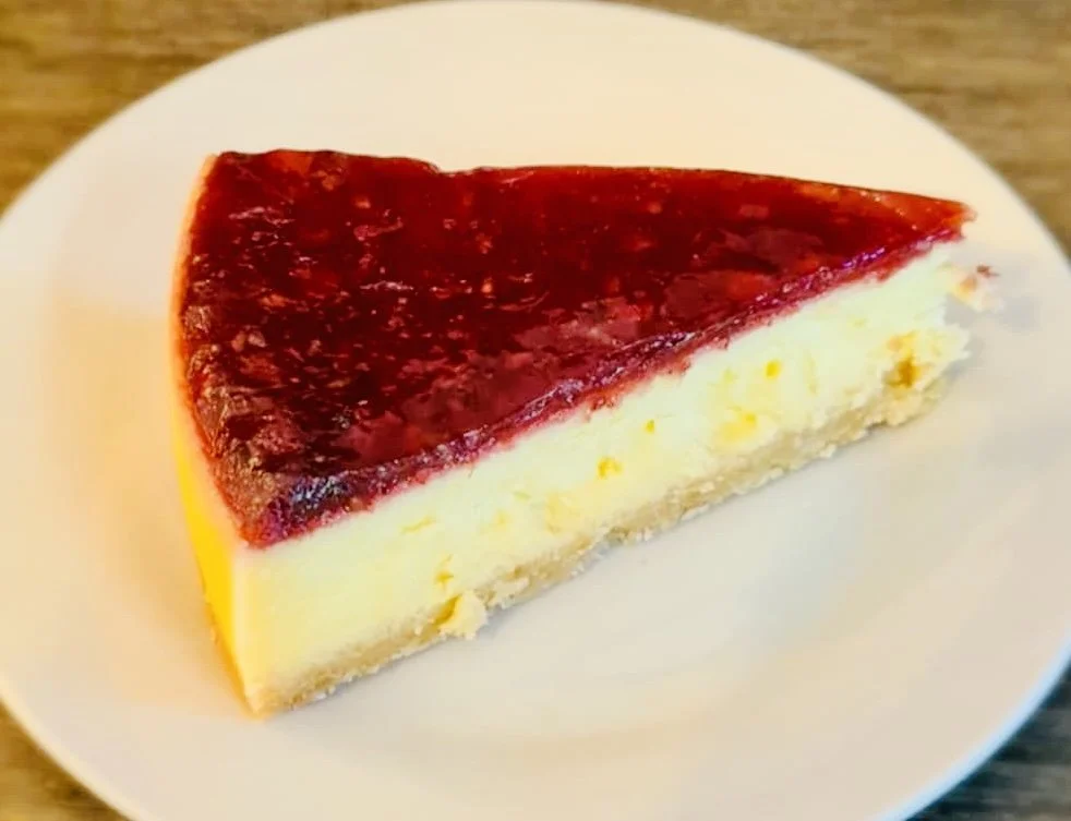STRAWBERRY CHEESECAKE 