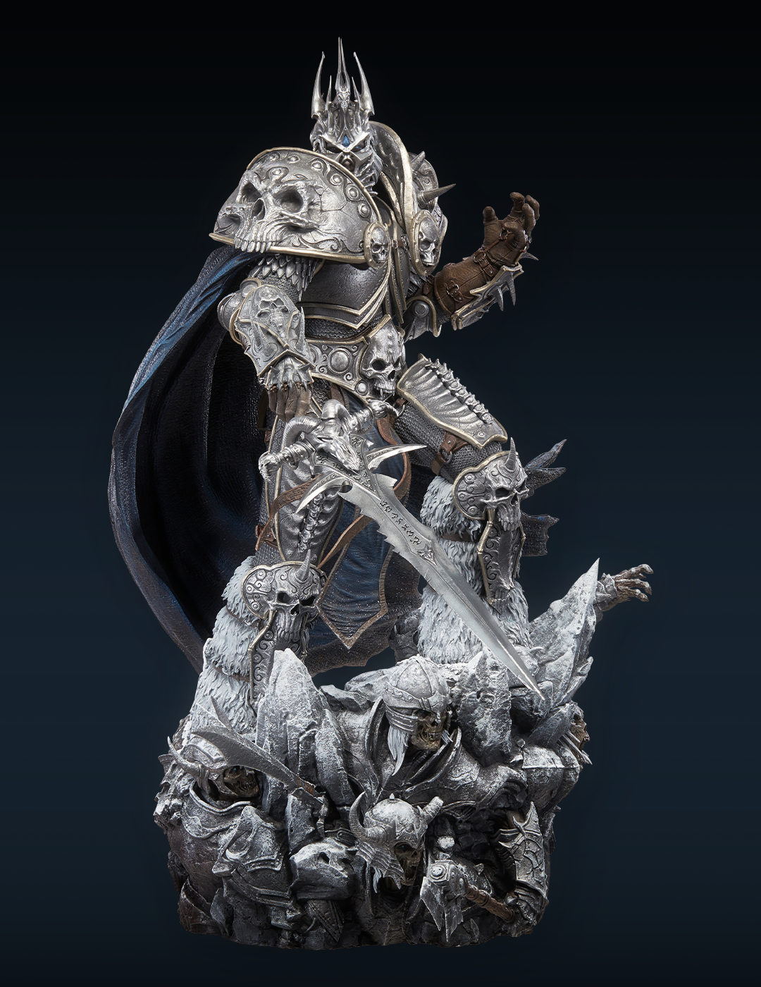 wow-arthas-statue.png