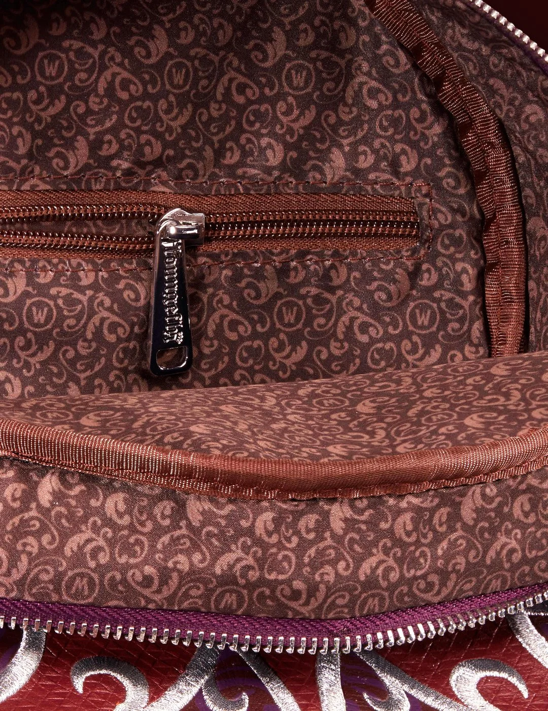 wow-sylvanas-backpack-inside2.jpg
