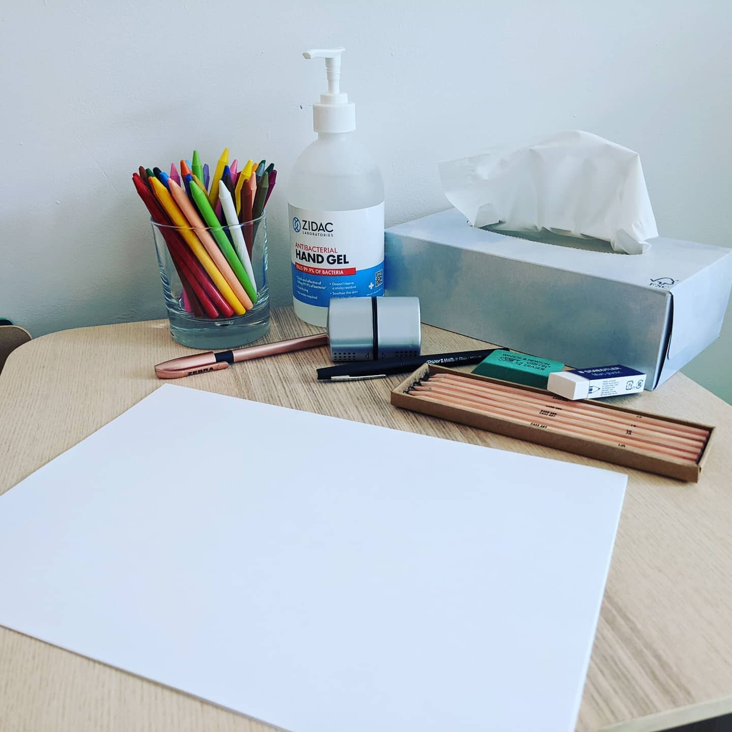 Setting up for some creative work with a client this afternoon. Sometimes drawing is better than talking! #counselling #creativeart