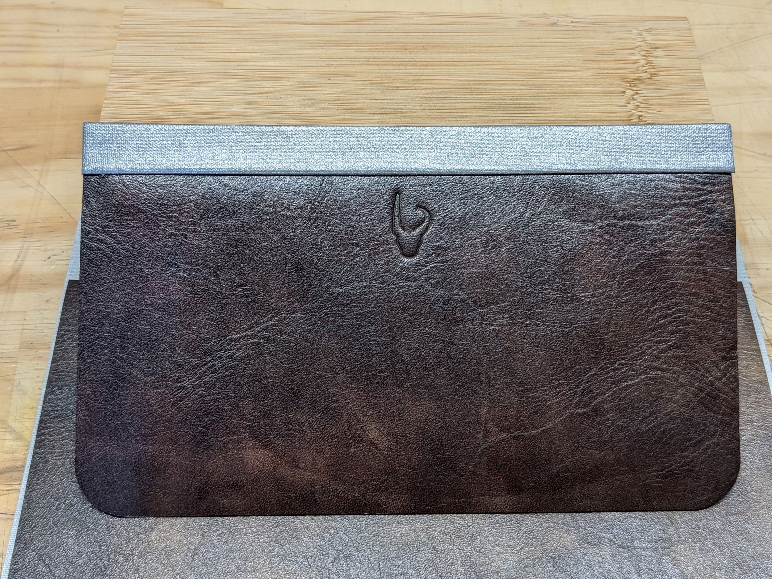 SEIWA Tokonole Leather floor, Edge finish Wax series For Leather