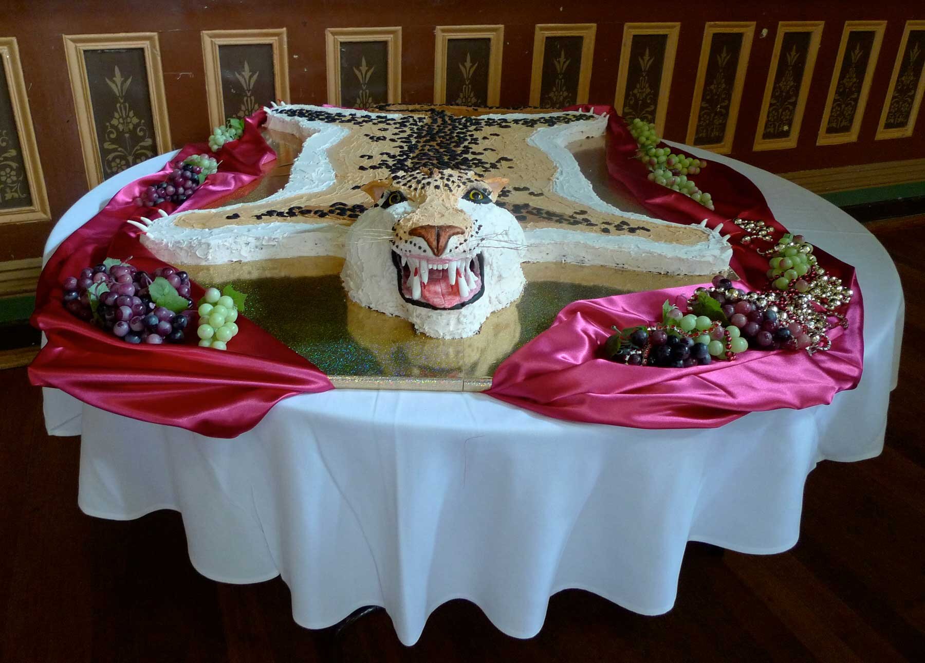 Wedding cake, 2010