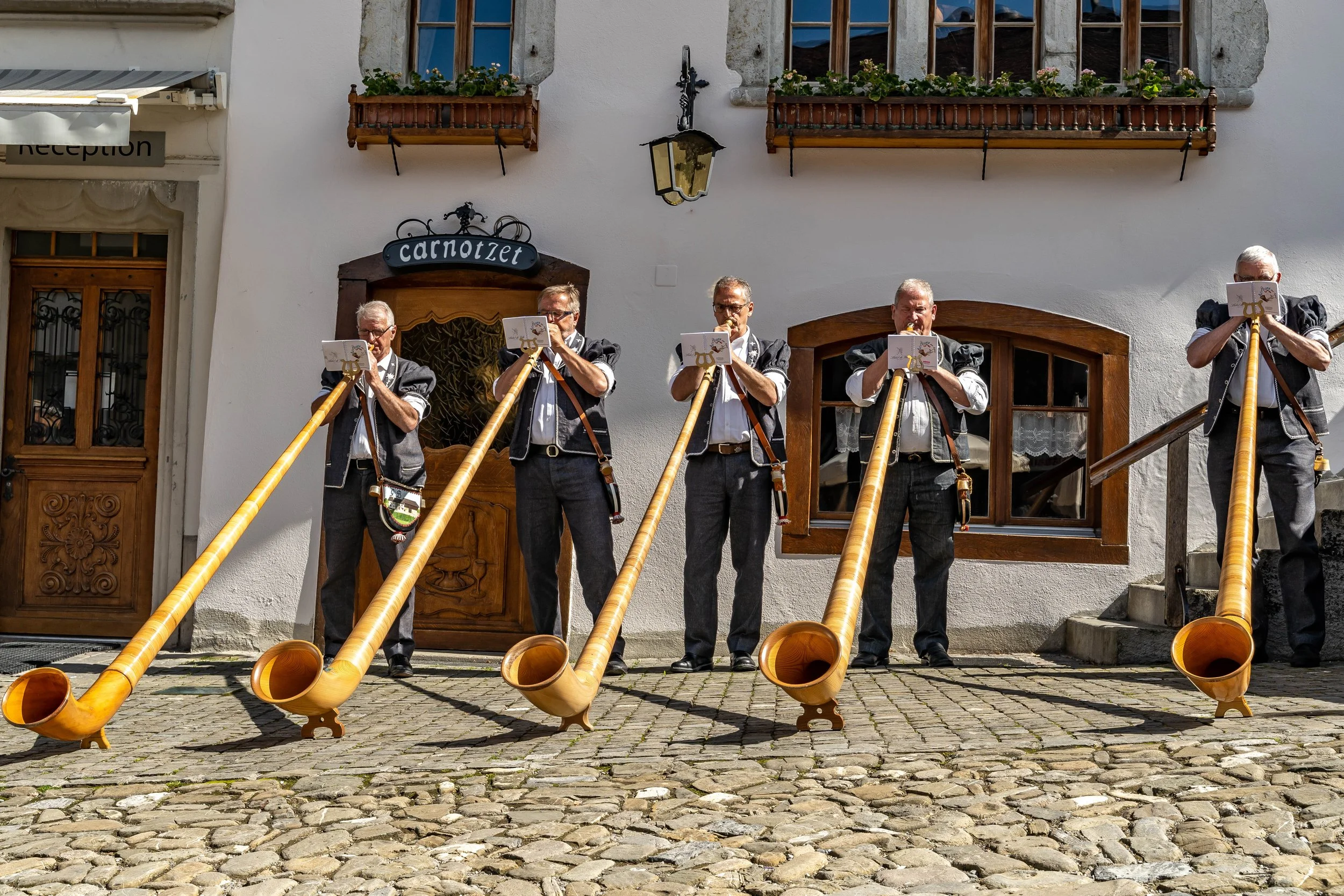 ALPHÖRNER, GRUYERES